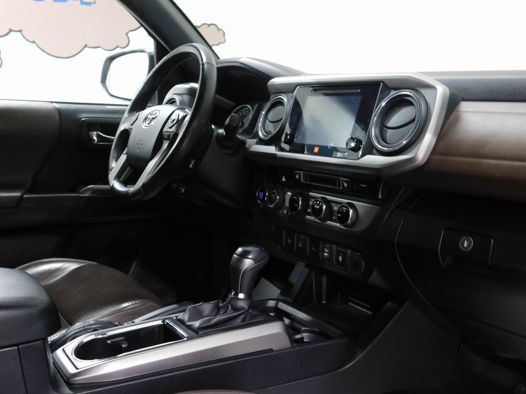 Toyota Tacoma Limited Double Cab V6 6AT 4WD 2017