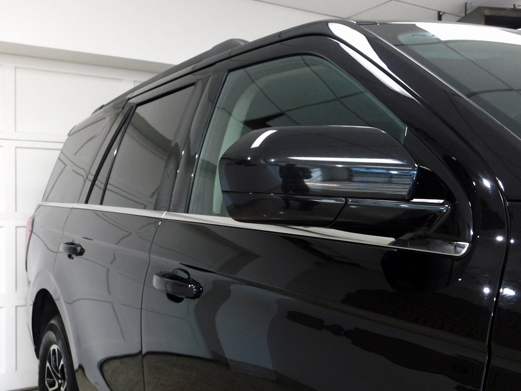 Ford Expedition XLT 4WD 2024