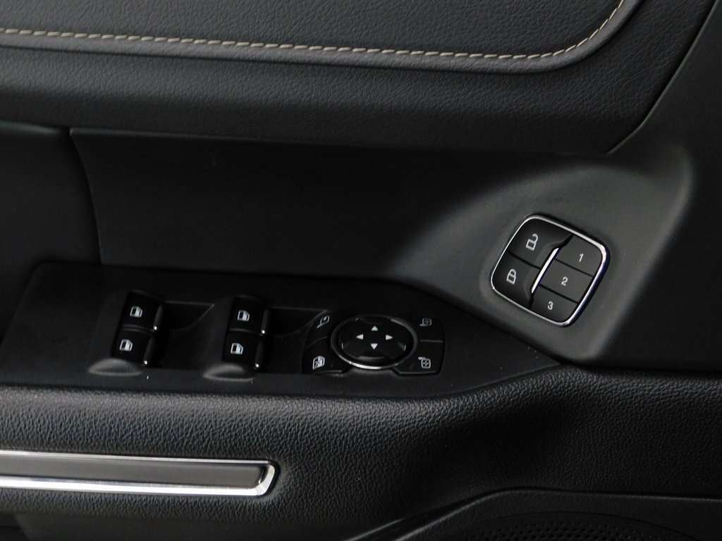 Ford Expedition XLT 4WD 2024