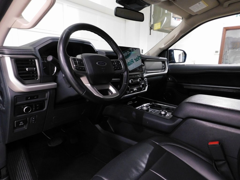 Ford Expedition XLT 4WD 2024