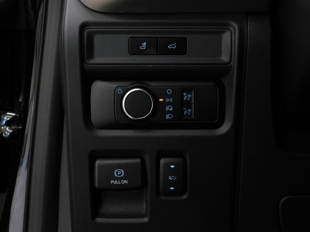 Ford Expedition XLT 4WD 2024