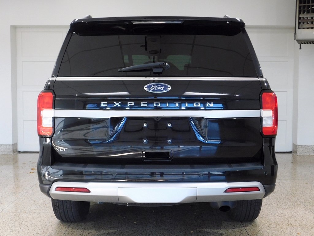 Ford Expedition XLT 4WD 2024