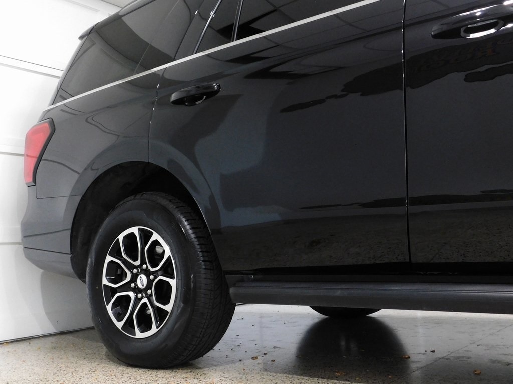 Ford Expedition XLT 4WD 2024