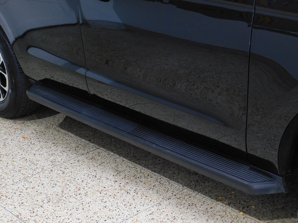 Ford Expedition XLT 4WD 2024