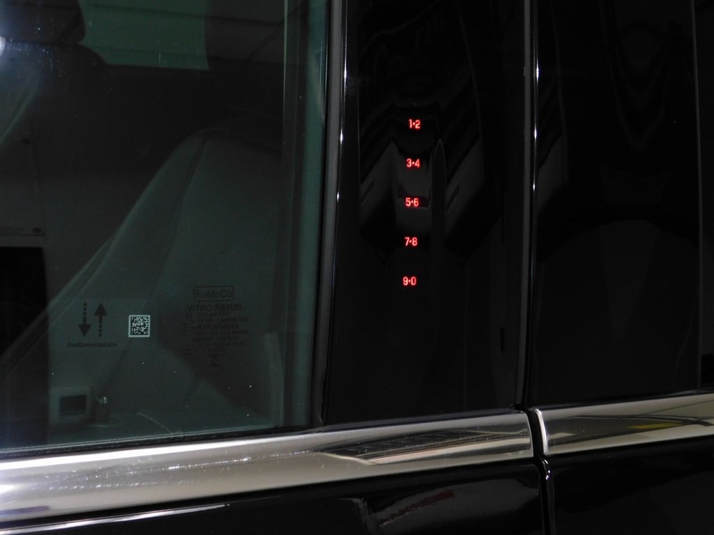 Ford Expedition XLT 4WD 2024