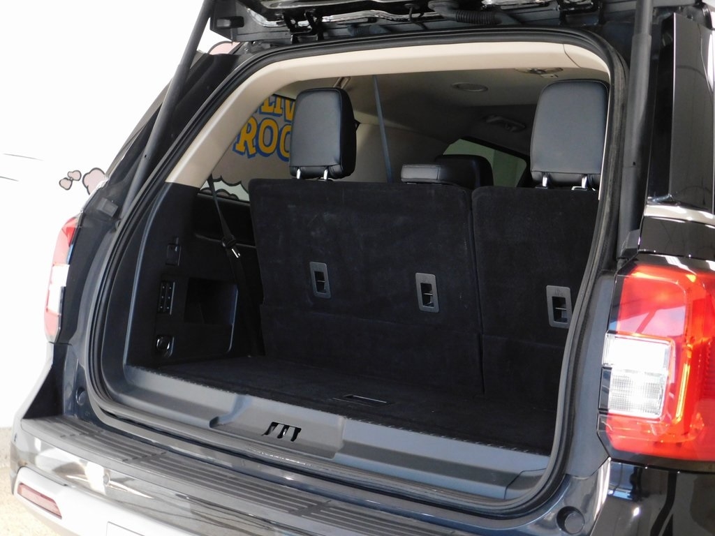 Ford Expedition XLT 4WD 2024