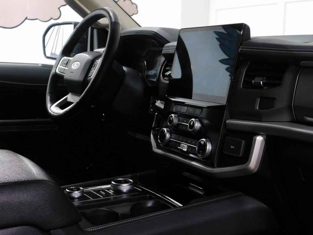 Ford Expedition XLT 4WD 2024