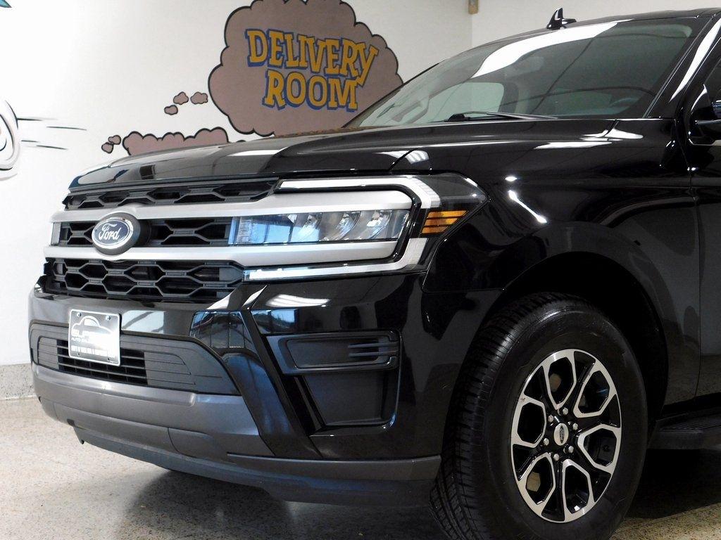 Ford Expedition XLT 4WD 2024