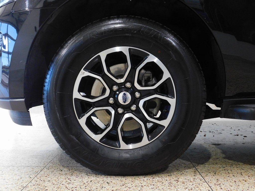 Ford Expedition XLT 4WD 2024