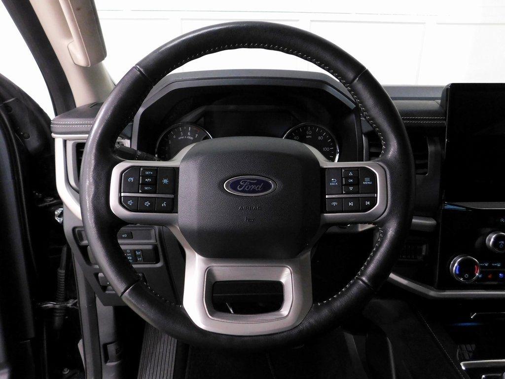 Ford Expedition XLT 4WD 2024