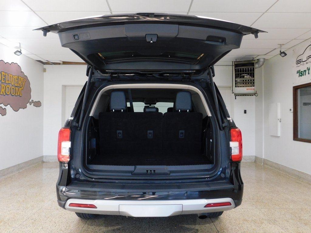 Ford Expedition XLT 4WD 2024