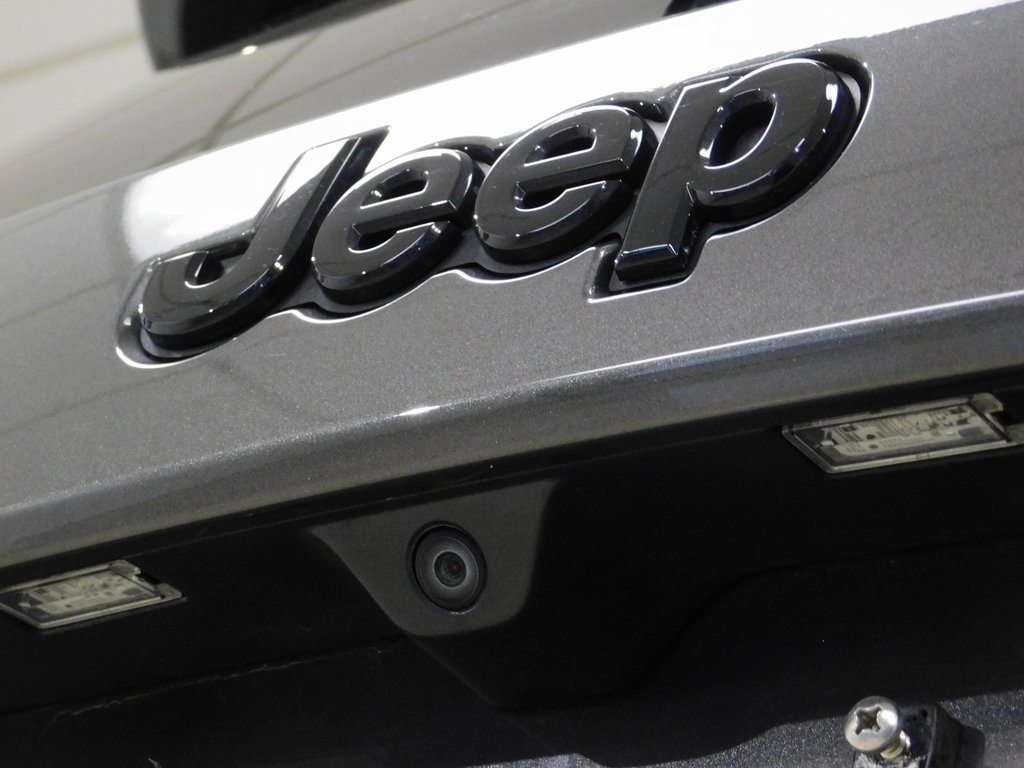 Jeep Grand Cherokee Overland 4WD 2016