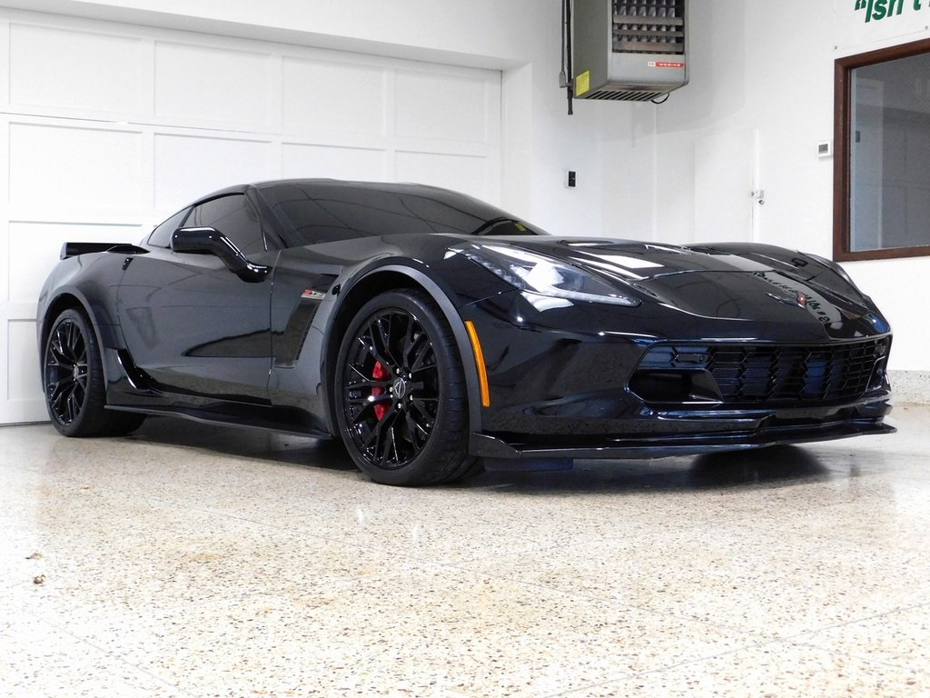 2018 Chevrolet Corvette 2LZ Z06 Coupe photo 3