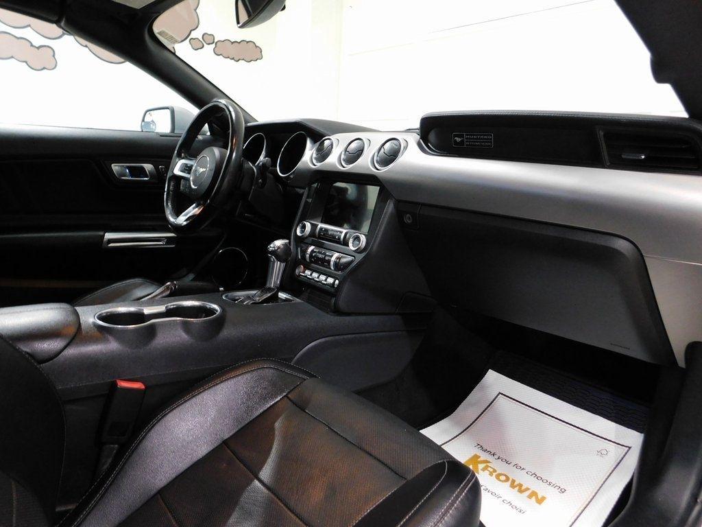 Ford Mustang EcoBoost Premium Convertible 2020