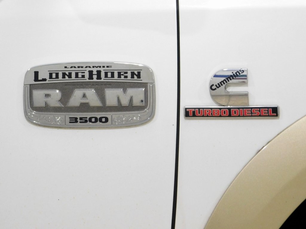 RAM 3500 Longhorn Mega Cab 4WD DRW 2015