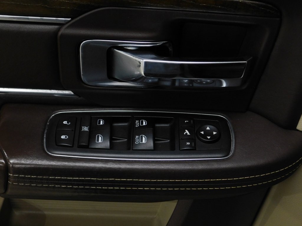 RAM 3500 Longhorn Mega Cab 4WD DRW 2015