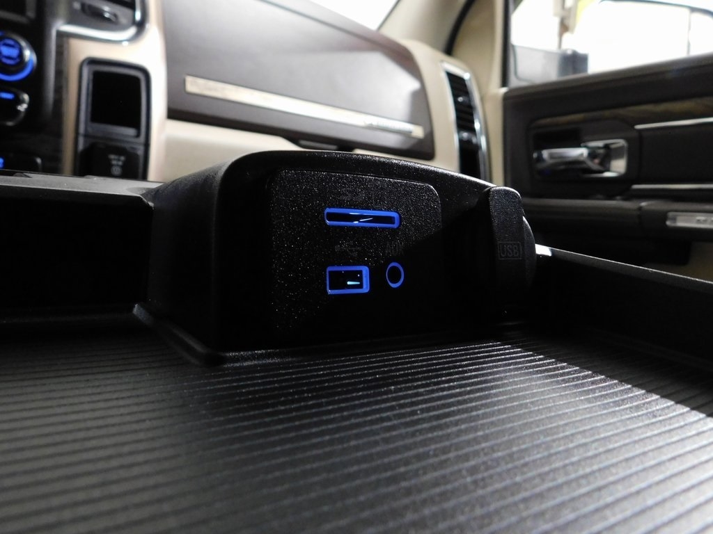 RAM 3500 Longhorn Mega Cab 4WD DRW 2015