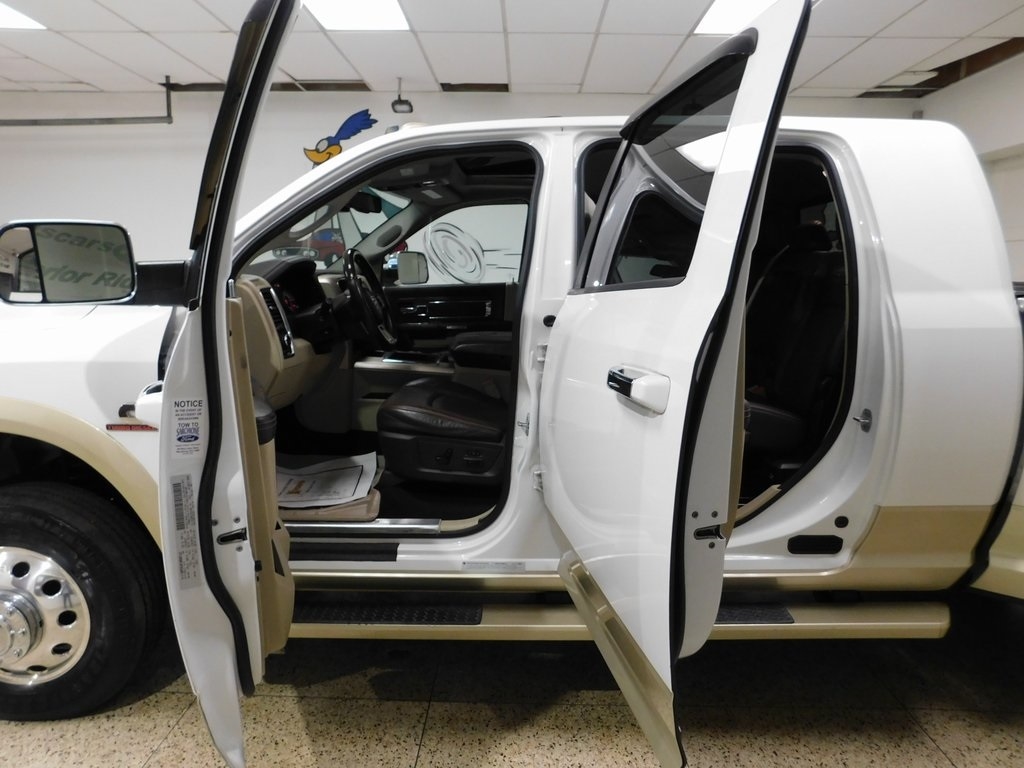 RAM 3500 Longhorn Mega Cab 4WD DRW 2015