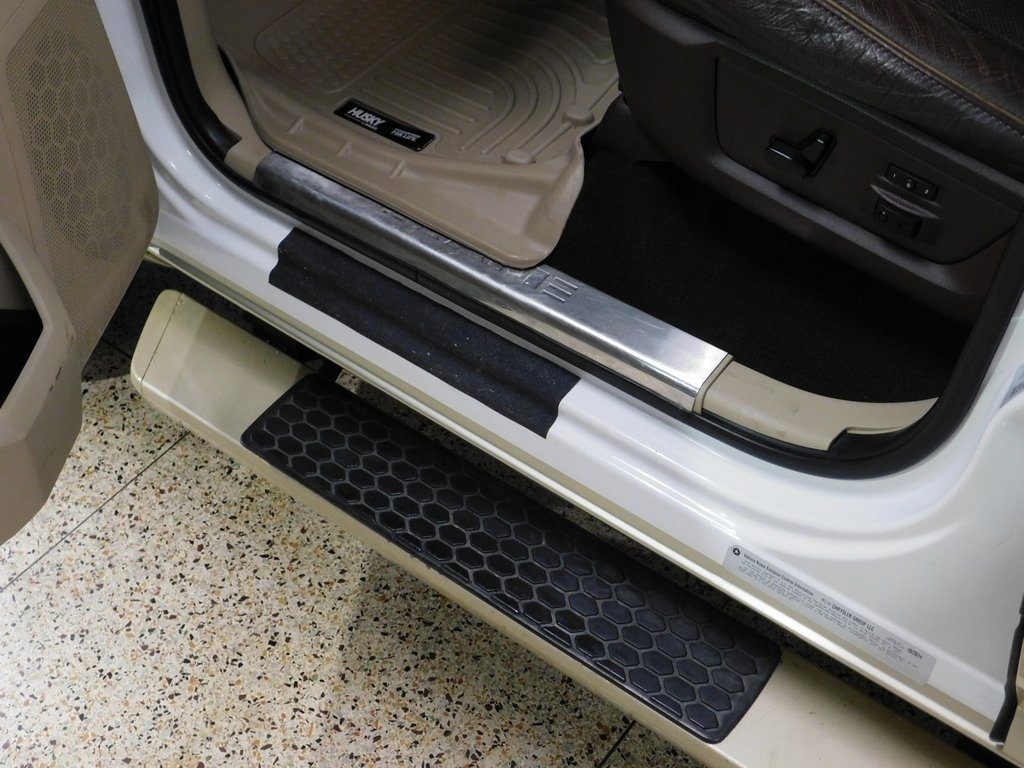 RAM 3500 Longhorn Mega Cab 4WD DRW 2015