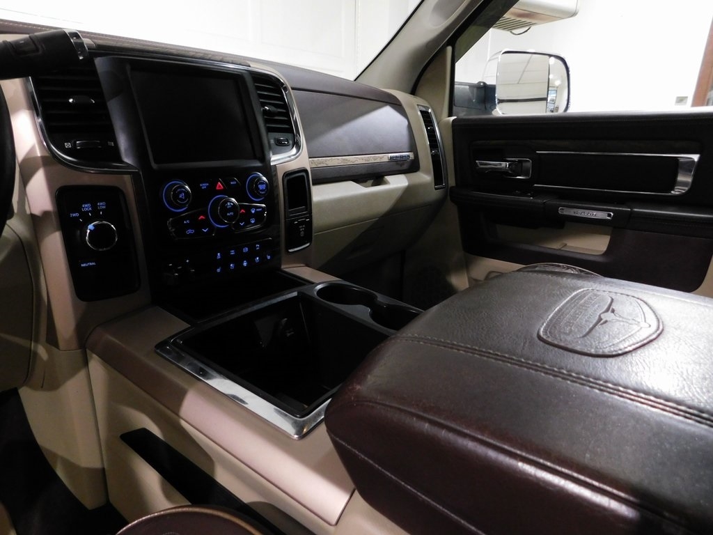 RAM 3500 Longhorn Mega Cab 4WD DRW 2015