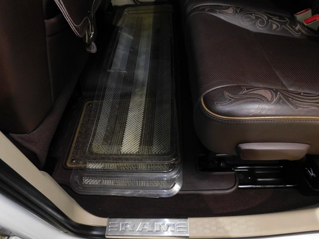 RAM 3500 Longhorn Mega Cab 4WD DRW 2015