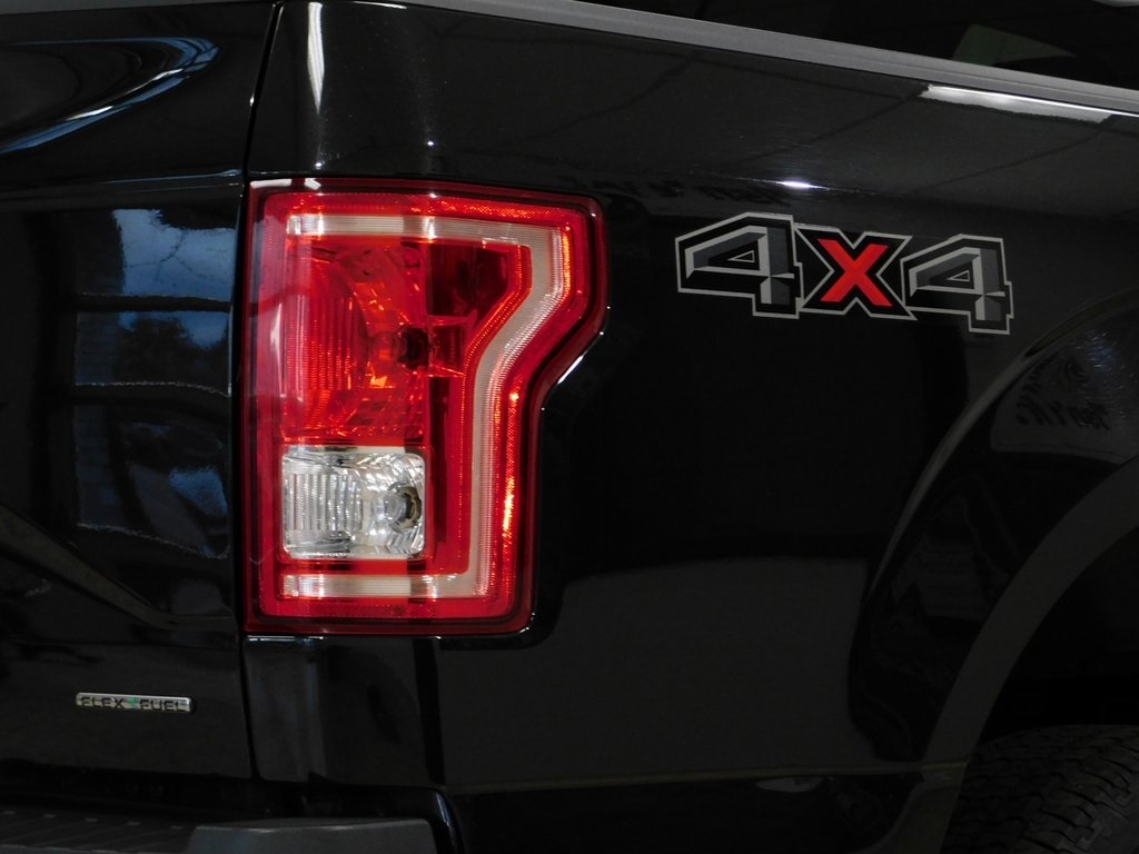 Ford F-150 XLT SuperCrew 6.5-ft. Bed 4WD 2015