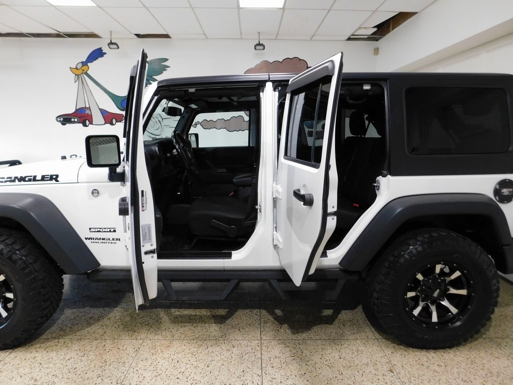 Jeep Wrangler Unlimited Sport 4WD 2017