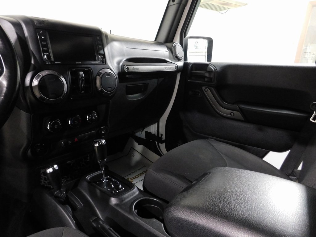 Jeep Wrangler Unlimited Sport 4WD 2017