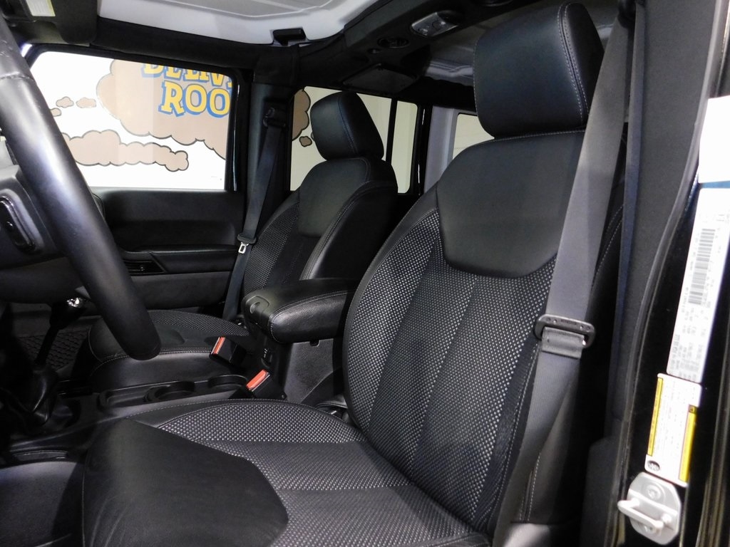 Jeep Wrangler Unlimited Sahara 4WD 2016