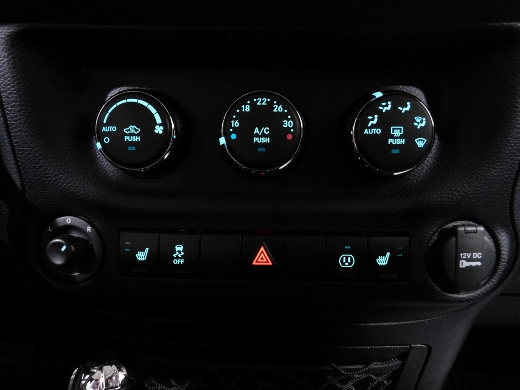 Jeep Wrangler Unlimited Sahara 4WD 2016