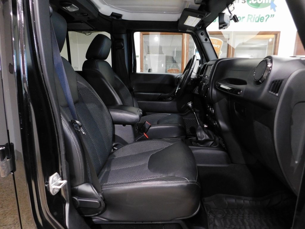 Jeep Wrangler Unlimited Sahara 4WD 2016