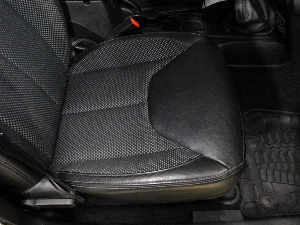 Jeep Wrangler Unlimited Sahara 4WD 2016