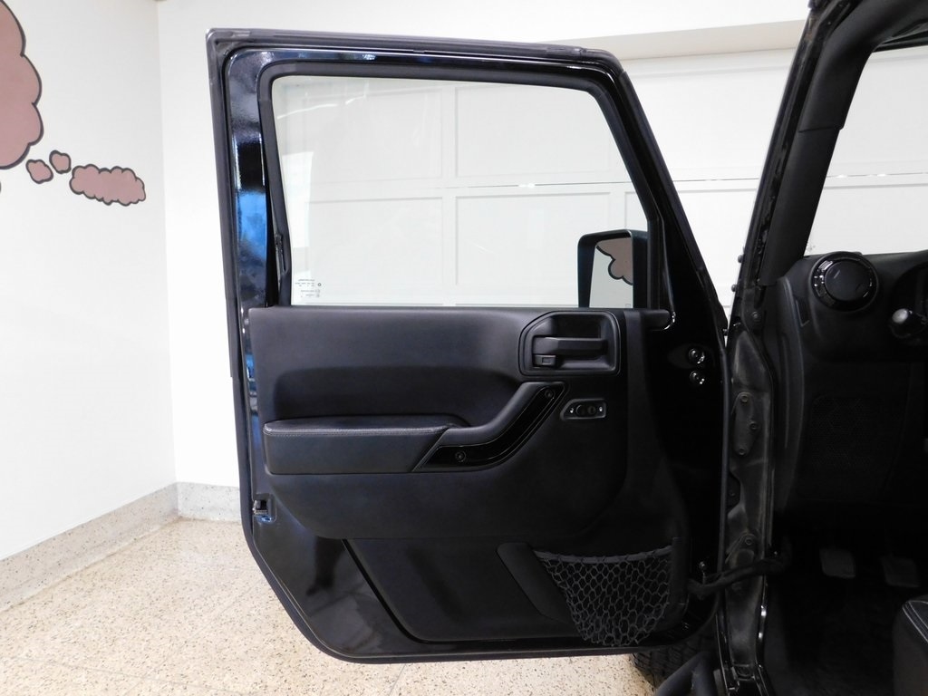 Jeep Wrangler Unlimited Sahara 4WD 2016