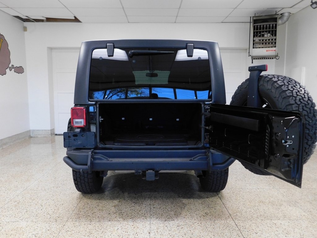 Jeep Wrangler Unlimited Sahara 4WD 2016