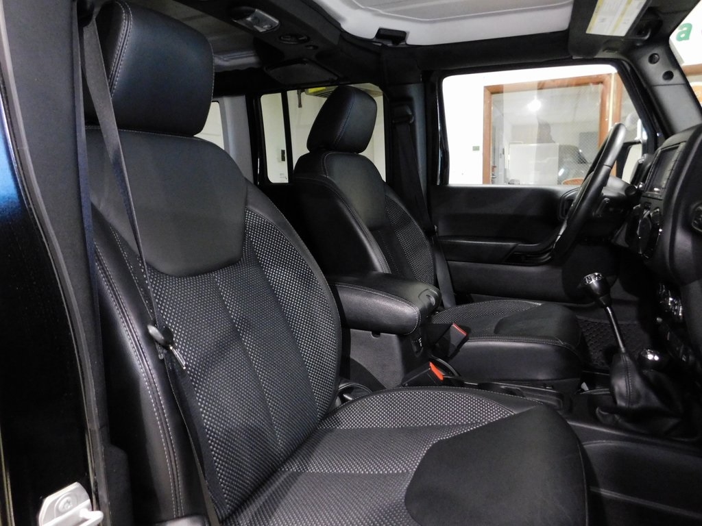 Jeep Wrangler Unlimited Sahara 4WD 2016