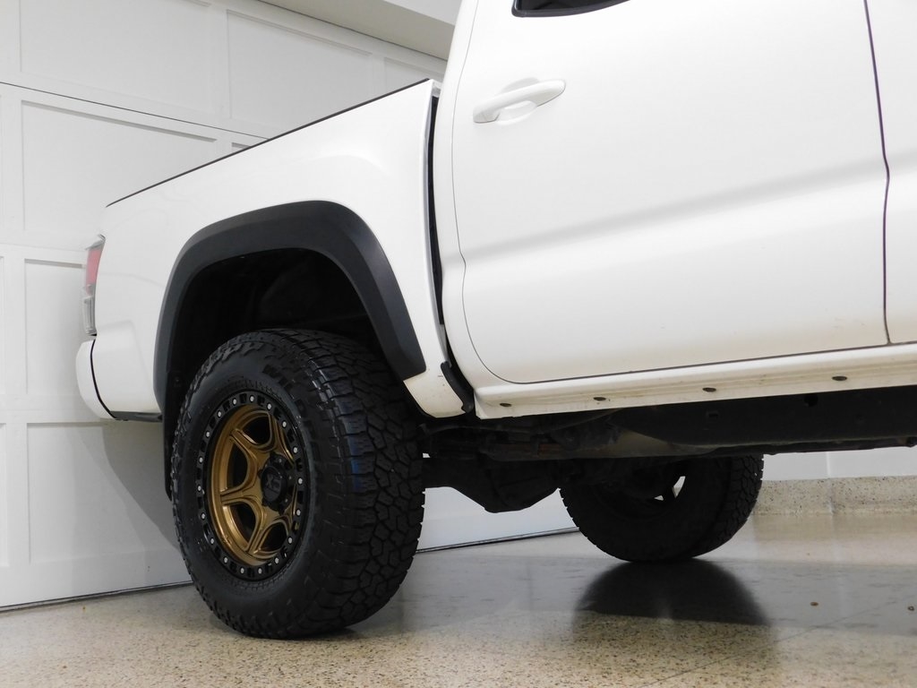 Toyota Tacoma SR5 Double Cab Long Bed V6 6AT 4WD 2019