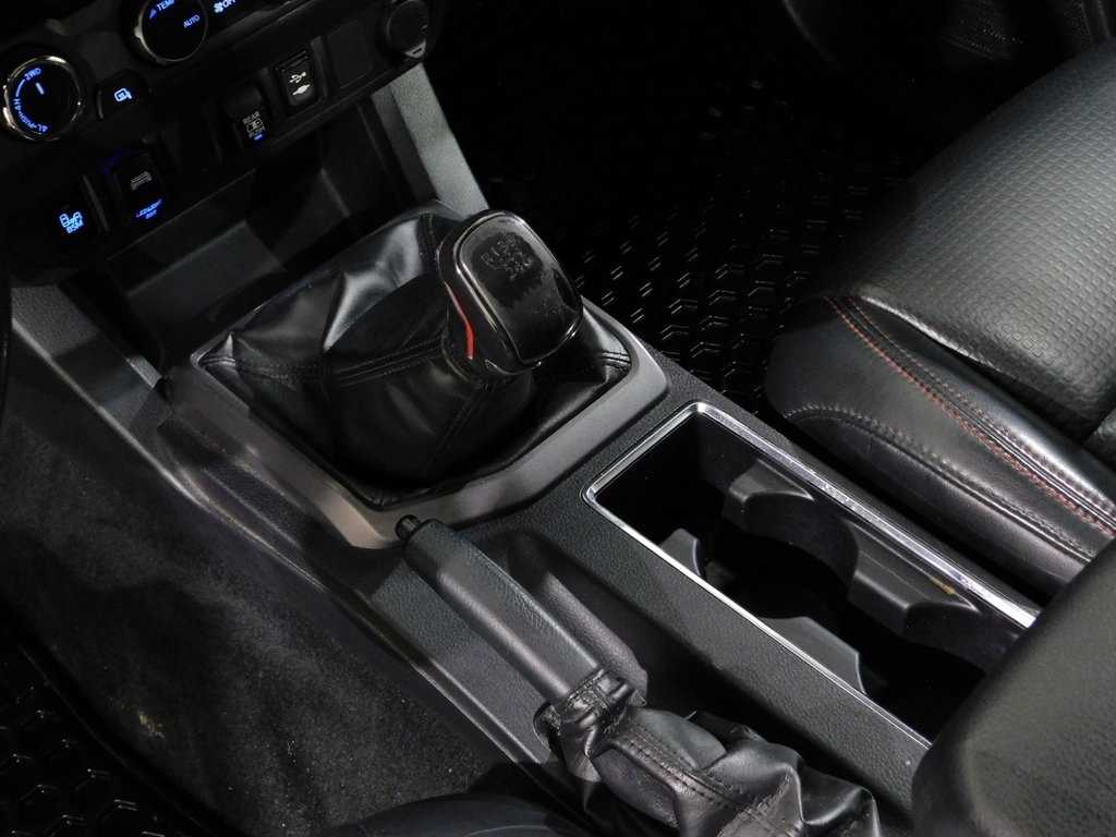 Toyota Tacoma SR5 Double Cab Long Bed V6 6AT 4WD 2019