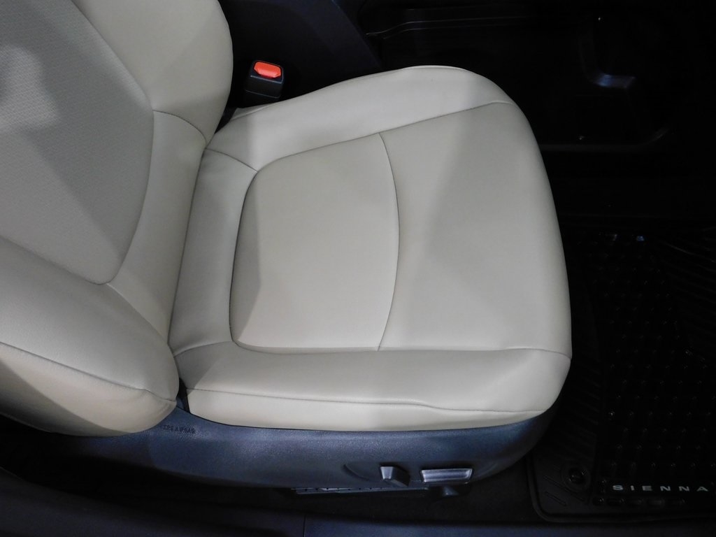 Toyota Sienna Unknown 2021