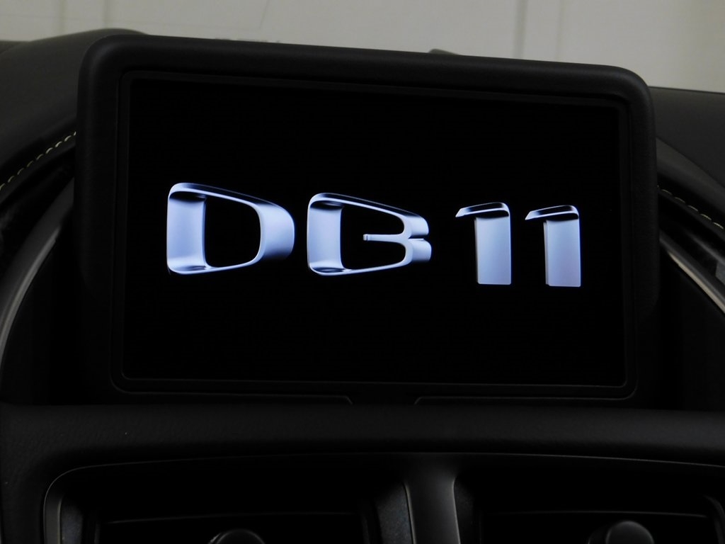 Aston Martin DB11 AMR 2020