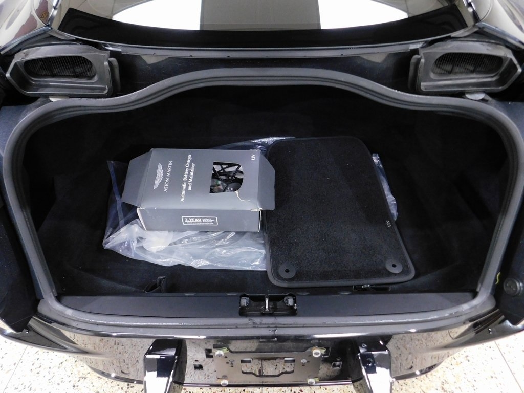 Aston Martin DB11 AMR 2020