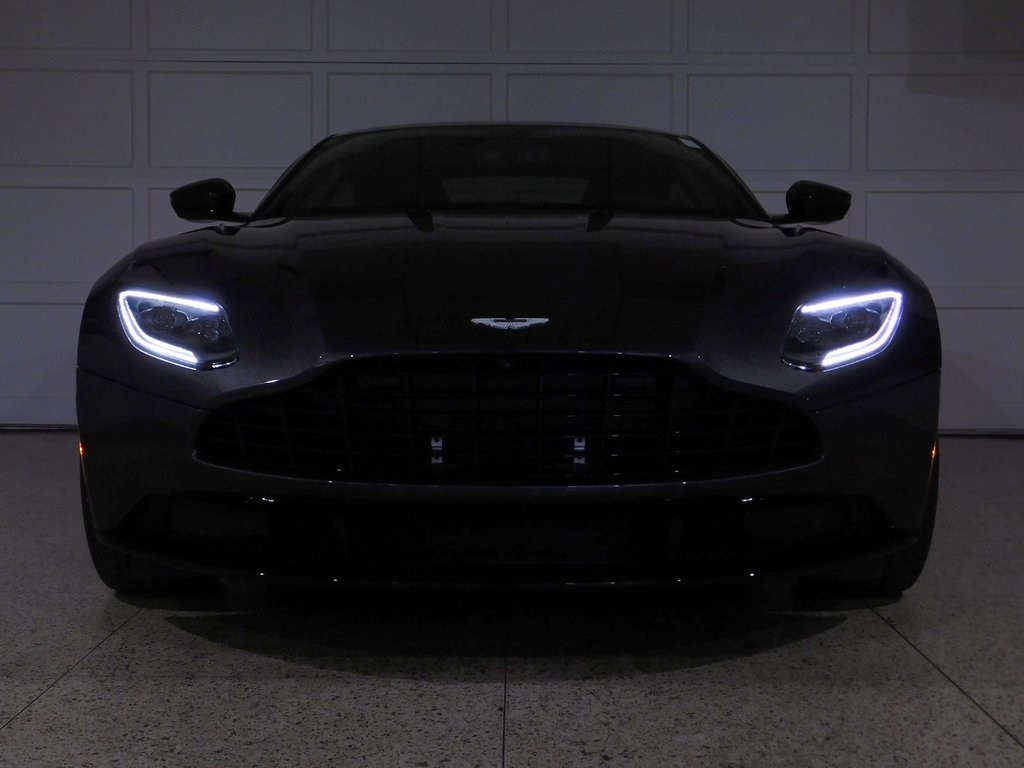 Aston Martin DB11 AMR 2020