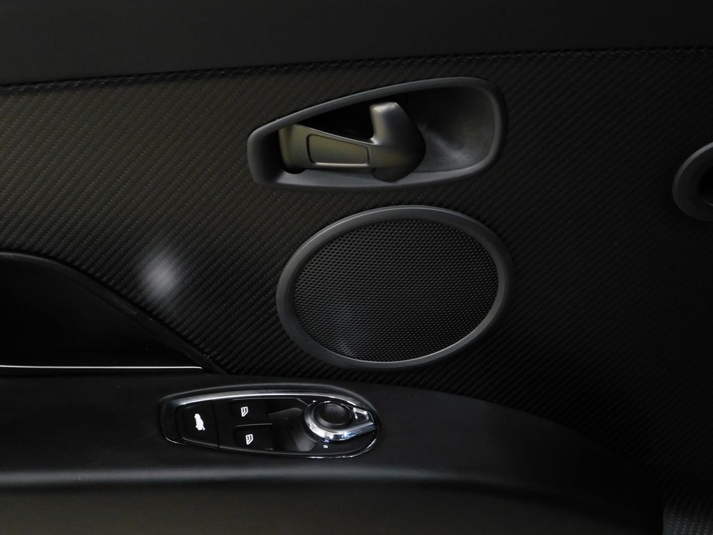 Aston Martin DB11 AMR 2020