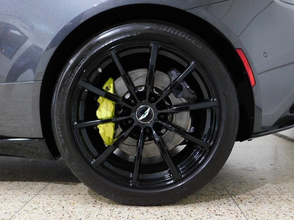 Aston Martin DB11 AMR 2020