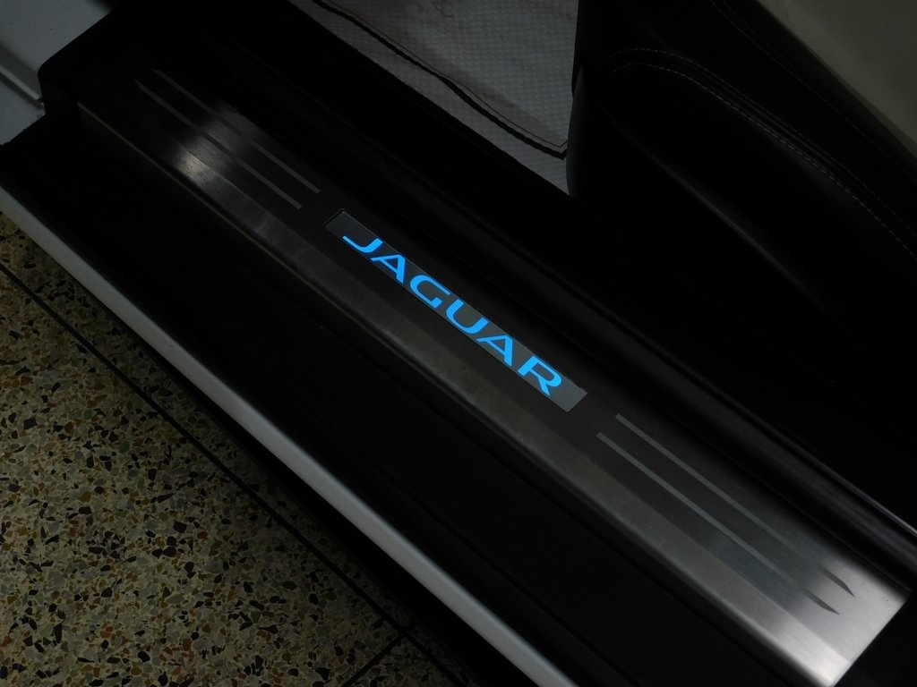 Jaguar F-Type R Coupe 2015