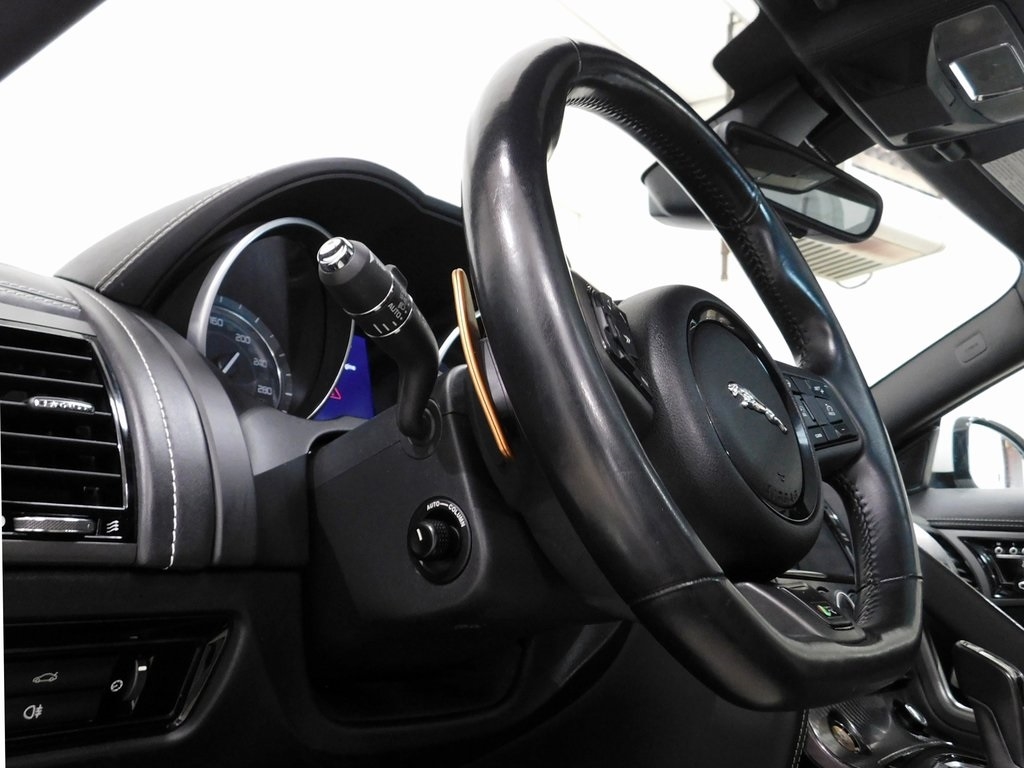 Jaguar F-Type R Coupe 2015