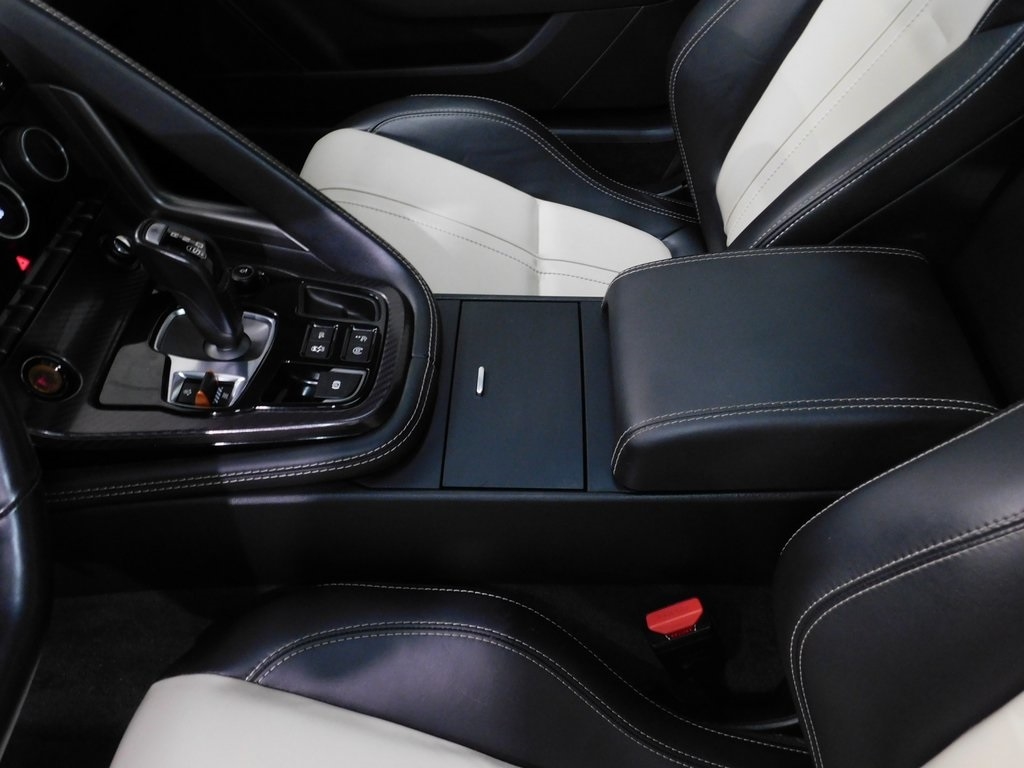 Jaguar F-Type R Coupe 2015