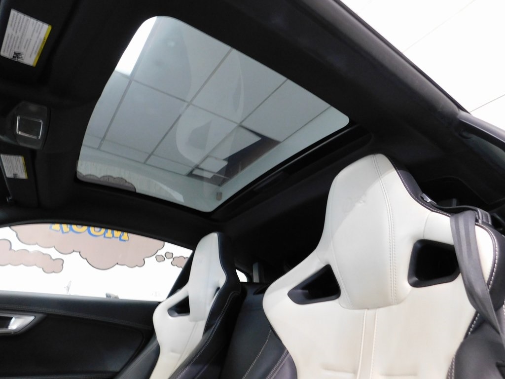 Jaguar F-Type R Coupe 2015