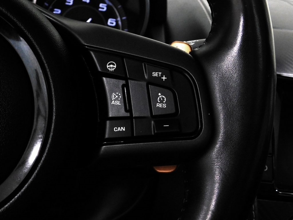 Jaguar F-Type R Coupe 2015