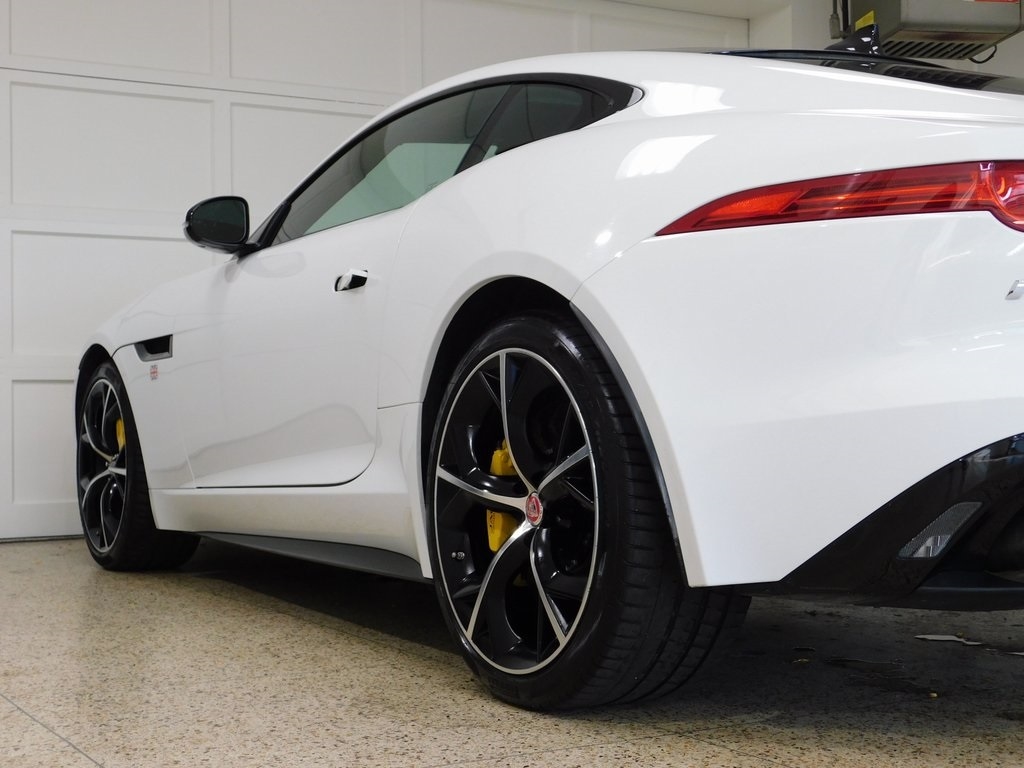 Jaguar F-Type R Coupe 2015