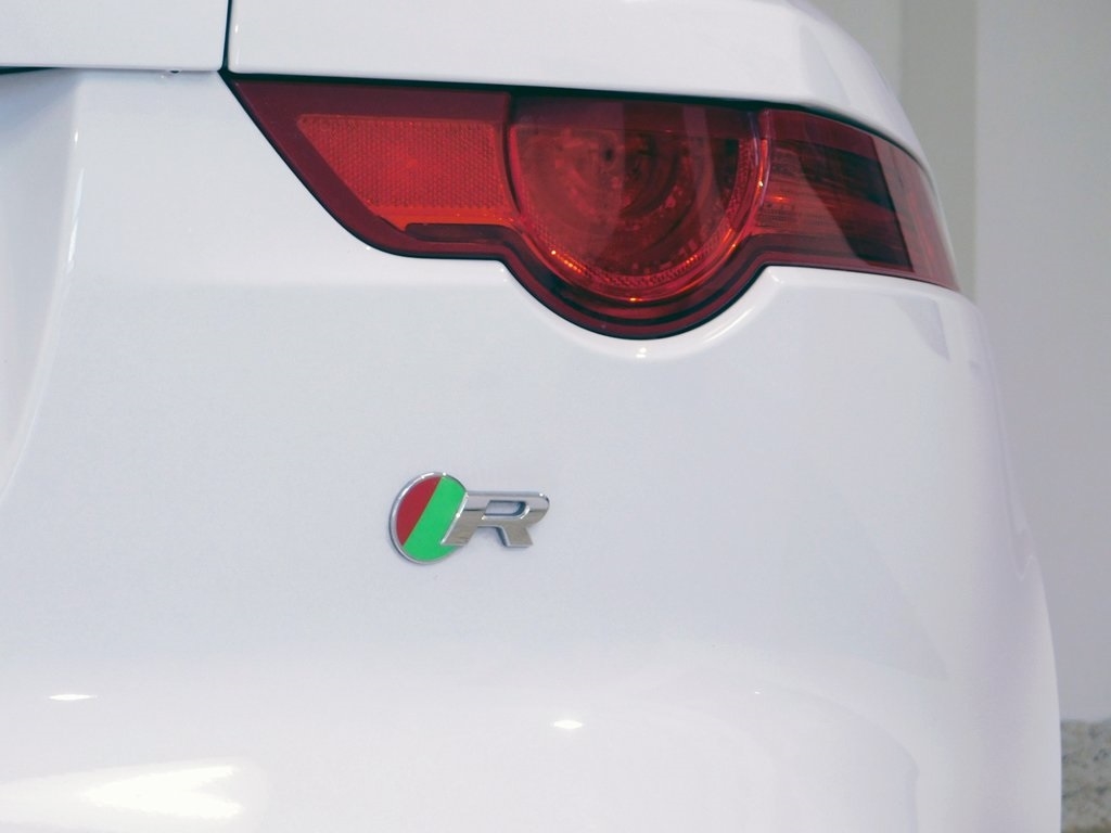 Jaguar F-Type R Coupe 2015